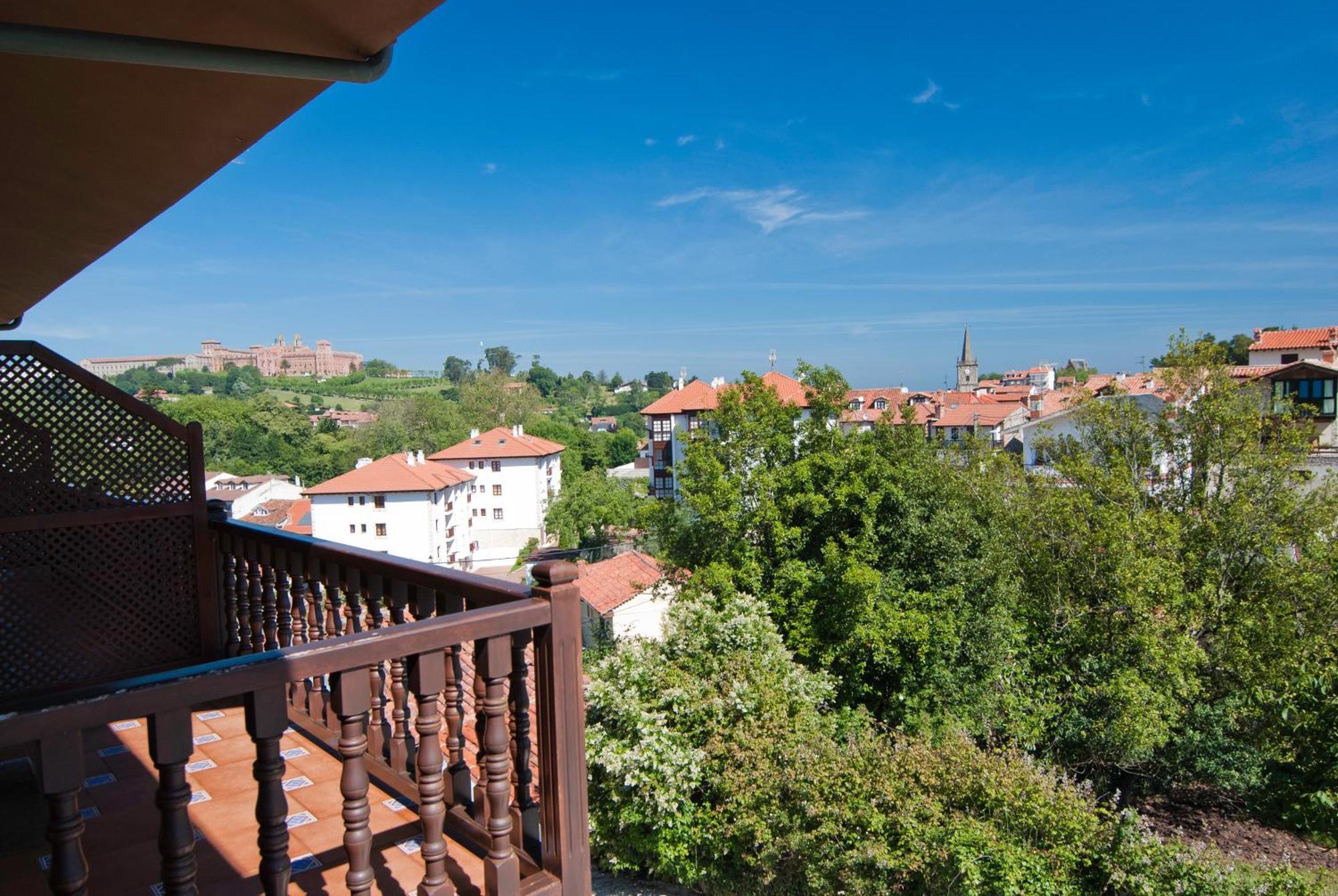 La Solana Montanesa Hotel Comillas Exterior photo